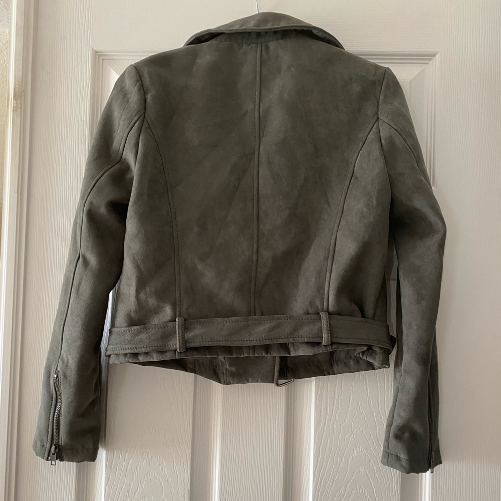 Brand New Forever 21 Faux Suede Cropped Jacket - Picture 2 of 8